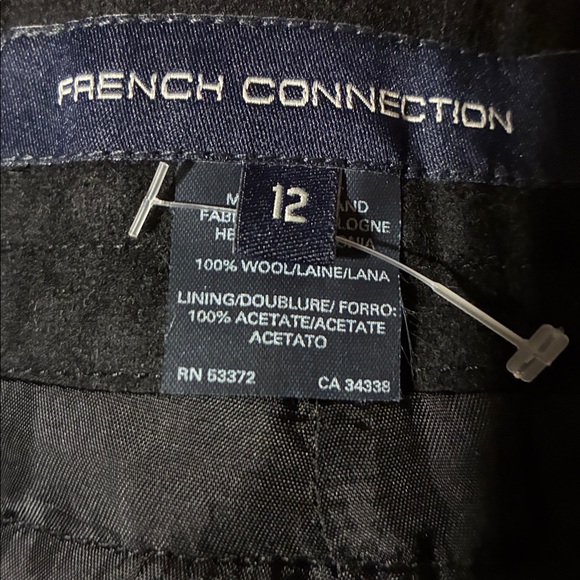 French Connection Black Capris - Picture 3 of 4